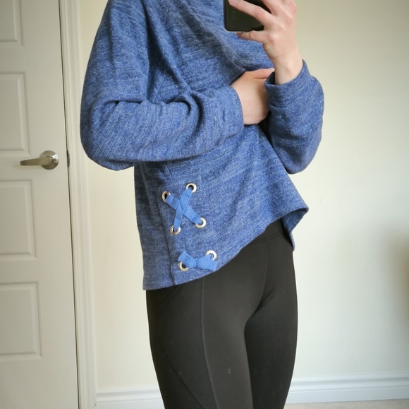 Zara Girls Blue Sweater - Picture 2 of 7